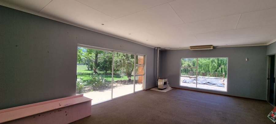 5 Bedroom Property for Sale in Roodewal Free State